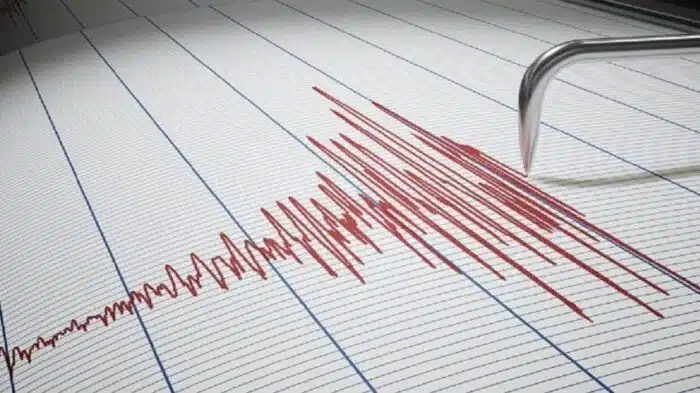 توابع الزلزال الأخيرة