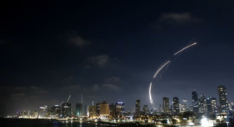 إسرائيل تستهدف منشأة أصفهان النووية وسط تصاعد التوتر مع إيران