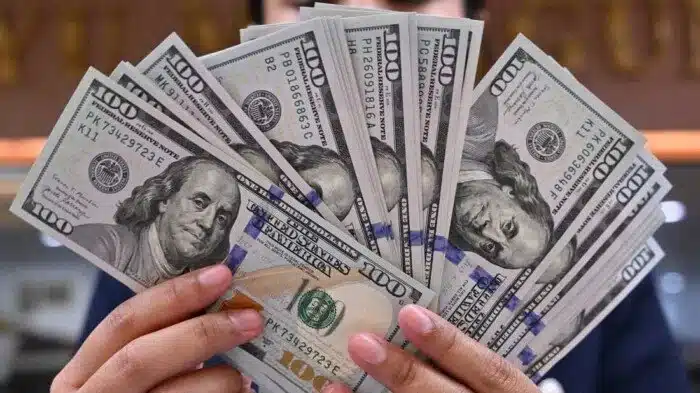 سعر الدولار بمنتصف تعاملات اليوم الجمعة 27 يونيو 2025