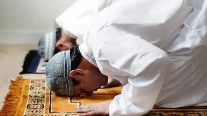 مواقيت الصلاة اليوم الجمعة 27 يونيو 2025 في المدن والعواصم العربية