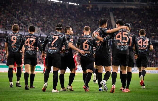 مباراة بايرن ميونخ وأوكلاند سيتي