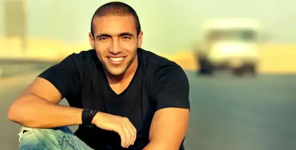 عمرو ستين