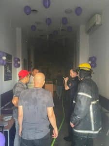 اندلاع حريق داخل فرع شركة WE