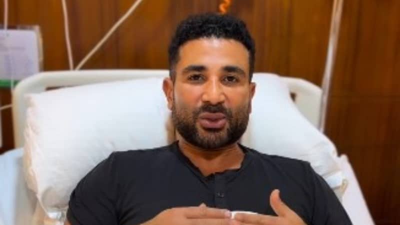 أول ظهور لأحمد سعد بعد حادث طريق العين السخنة.. خرجت بأقل الأضرار