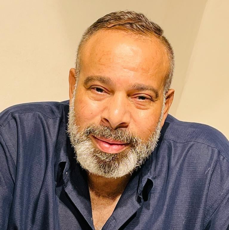 تفاصيل الحالية الصحية للفنان أحمد الحلواني.. ربنا يصبر أهله