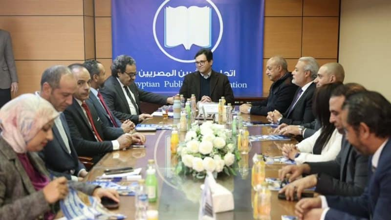 وزير الثقافة يبحث مع اتحاد الناشرين سبل دعم صناعة النشر وتوقيع بروتوكول تعاون لنشر الكتاب بالأقاليم